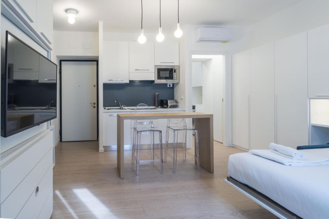 Easylife - Moderno E Chic Studio In Porta Venezia Milan Bagian luar foto